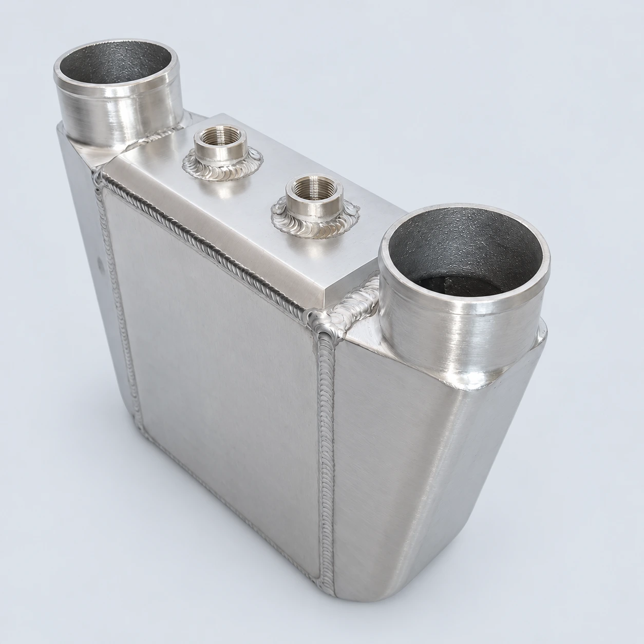 AWIC005 angled view · Air and coolant connections