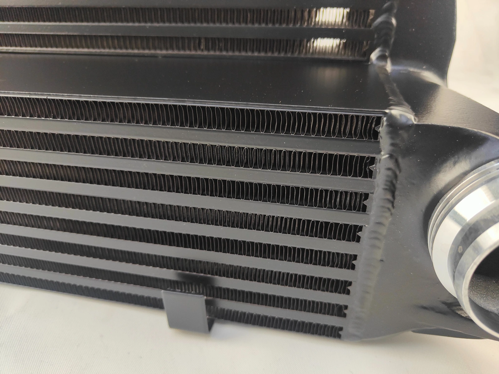 Air-channel fin detail