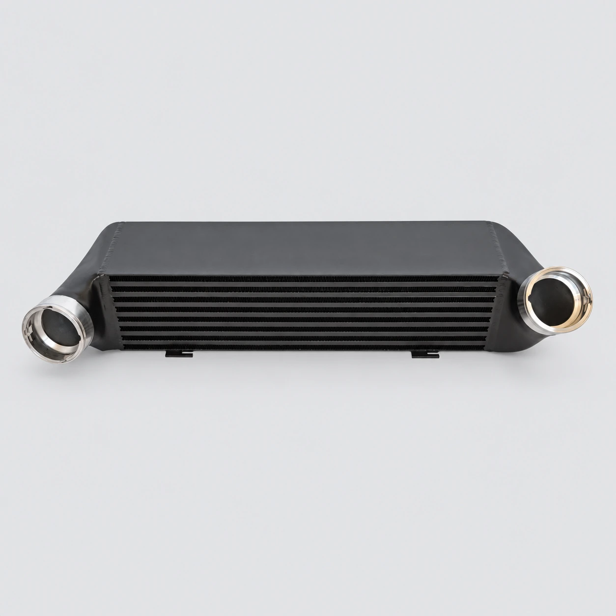 BMW E82 / E88 · E90 / E91 / E92 / E93 Intercooler — manufacturer photograph