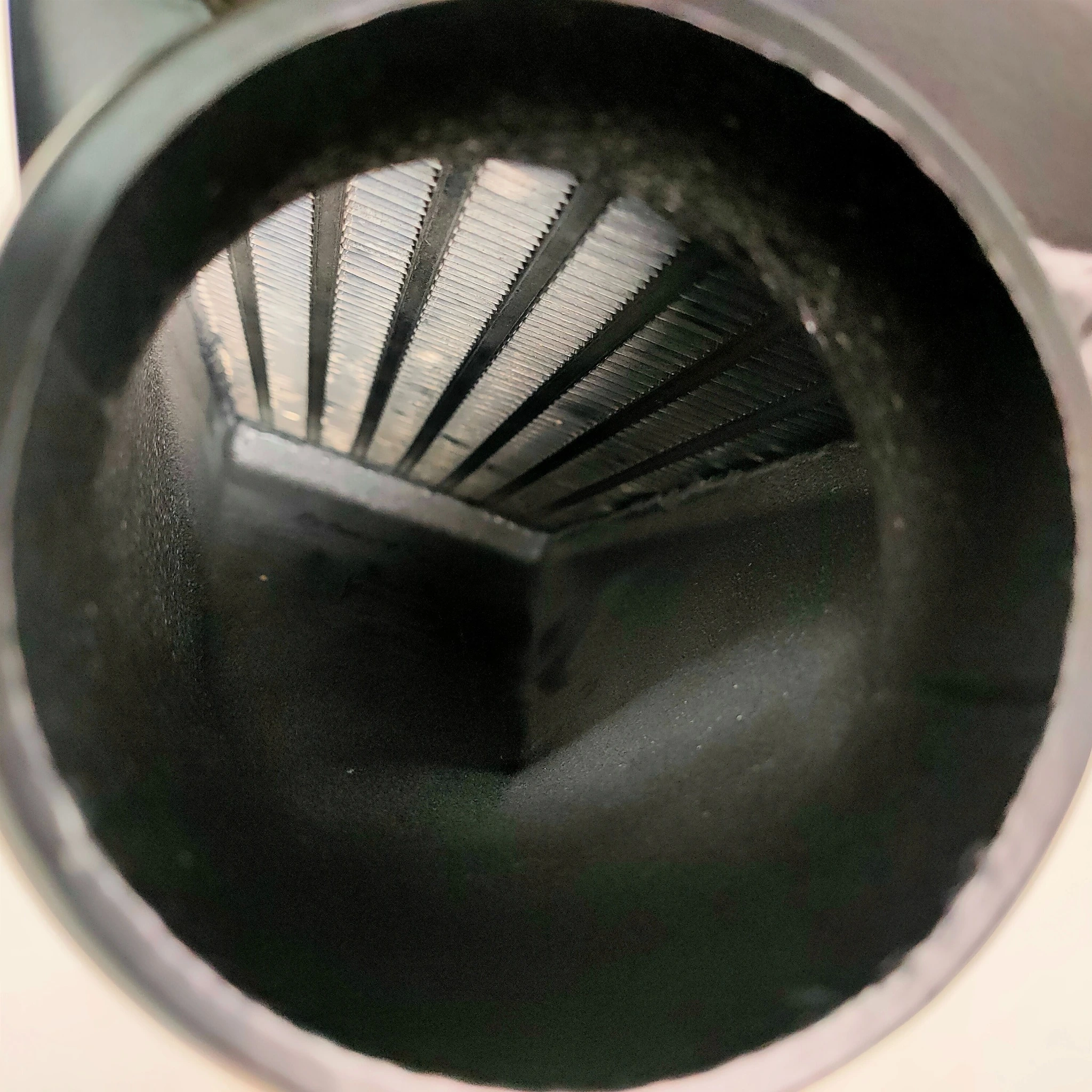 Yamaha 1.8L intercooler air passage detail, photographed through the large circular air connection